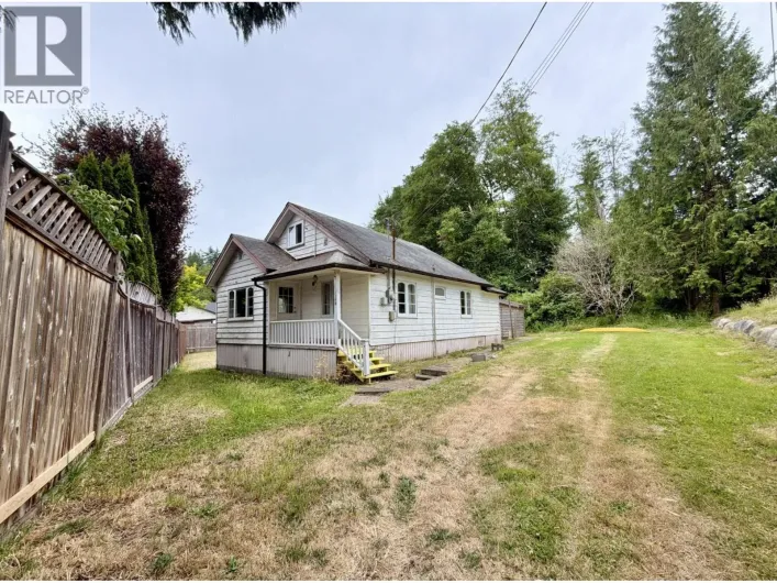 667 DOUGALL ROAD, Gibsons