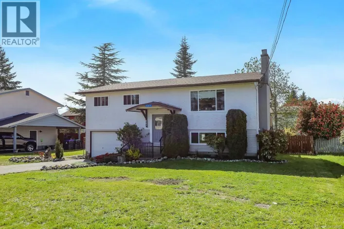 667 Torrence Rd, Comox