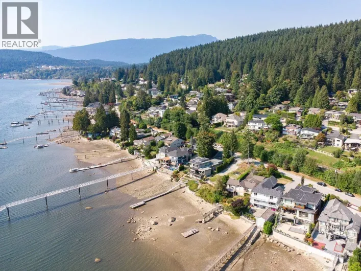 668 ALDERSIDE ROAD, Port Moody