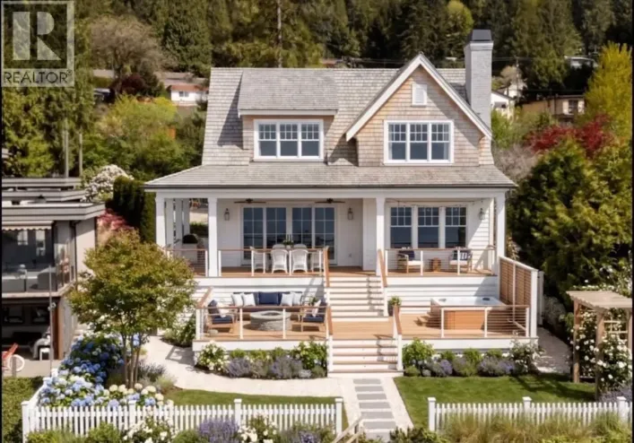 668 ALDERSIDE ROAD, Port Moody