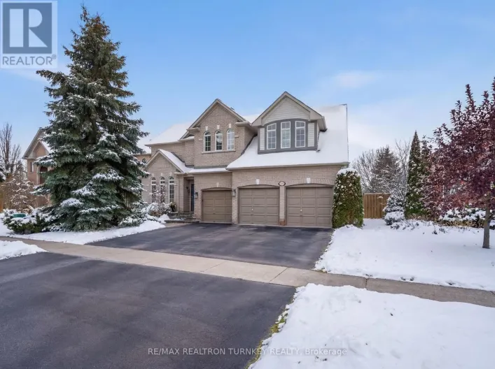 668 FOXCROFT BOULEVARD, Newmarket