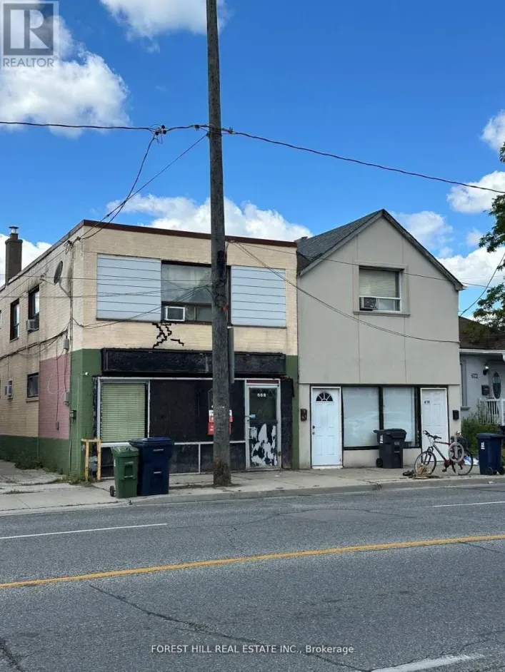 668 JANE STREET, Toronto