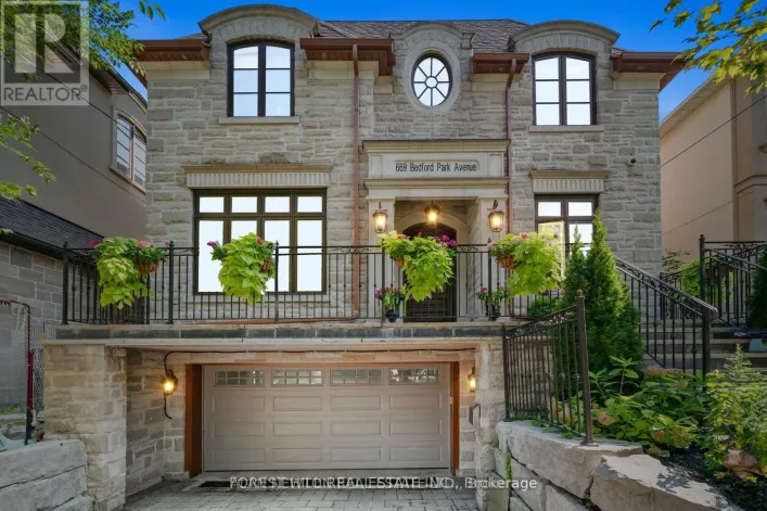 669 BEDFORD PARK AVENUE, Toronto