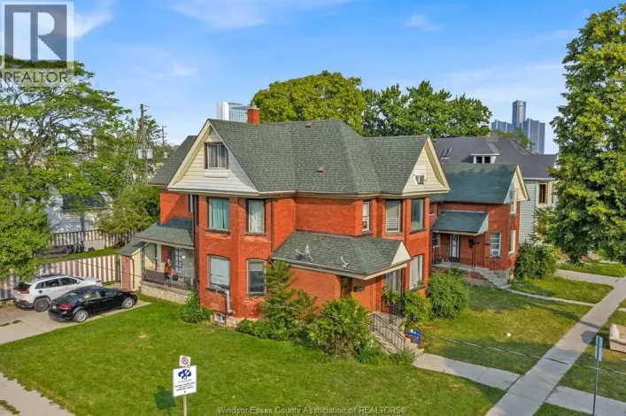 669-677 Marentette, Windsor
