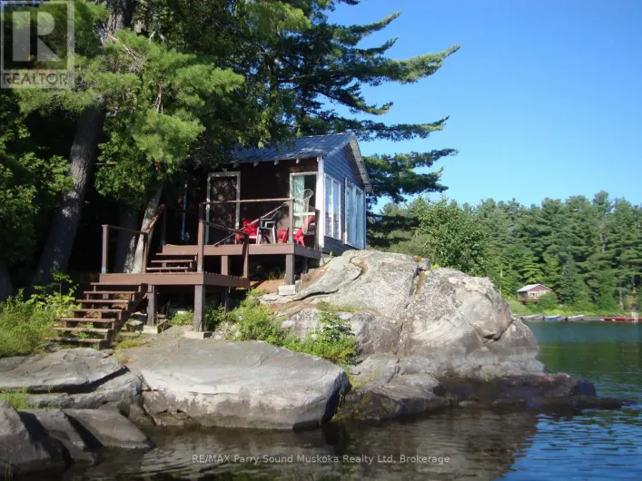 66E PICKEREL RIVER, Parry Sound Remote Area
