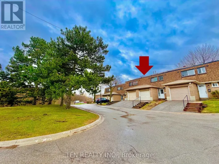 67 - 121 L'AMOREAUX DRIVE, Toronto