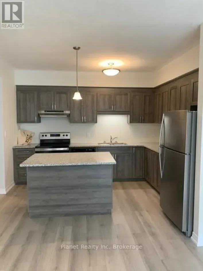 67 - 261 WOODBINE AVENUE, Kitchener