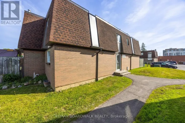 67 - 392 GARDEN GLEN PRIVATE, Ottawa