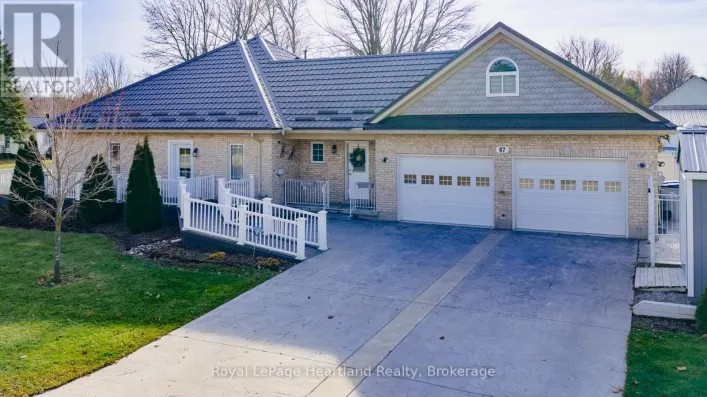 67 BRANTFORD STREET, Huron East