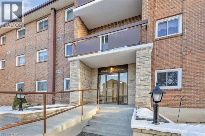 67 BRECKENRIDGE Drive Unit# 202, Kitchener
