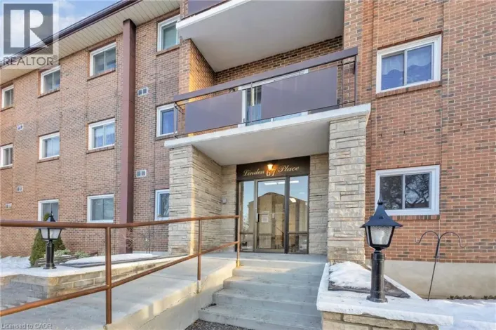 67 BRECKENRIDGE Drive Unit# 202, Kitchener