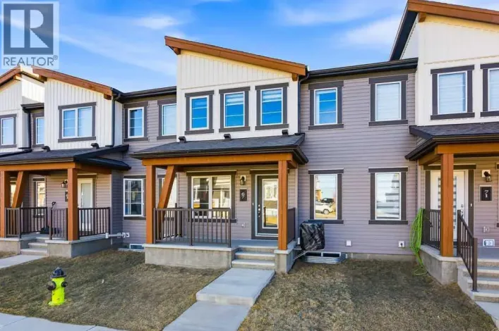 67 Carringwood Manor NW, Calgary