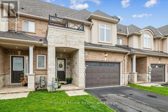 67 FOOTHILLS LANE, Hamilton