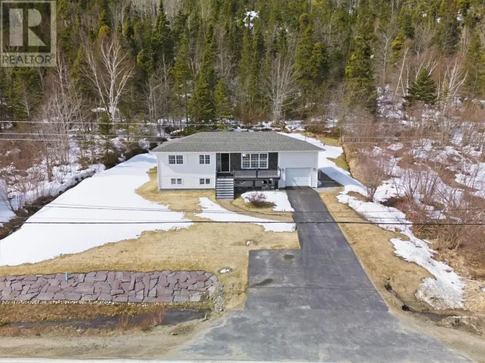 67 JR Smallwood Boulevard, Gambo