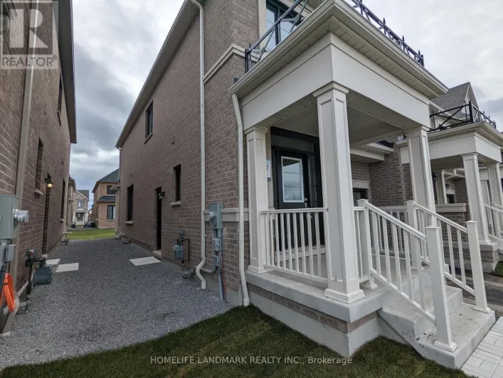 67 LAING DRIVE, Whitby