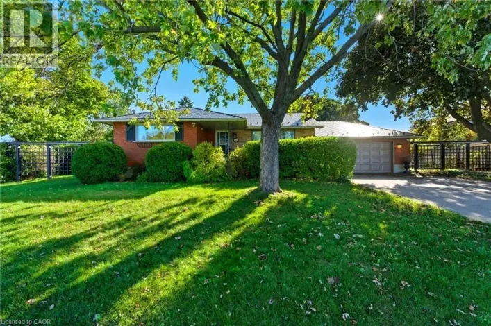 67 LAKESIDE Drive, Grimsby