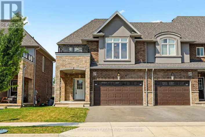 67 PINOT CRESCENT, Hamilton