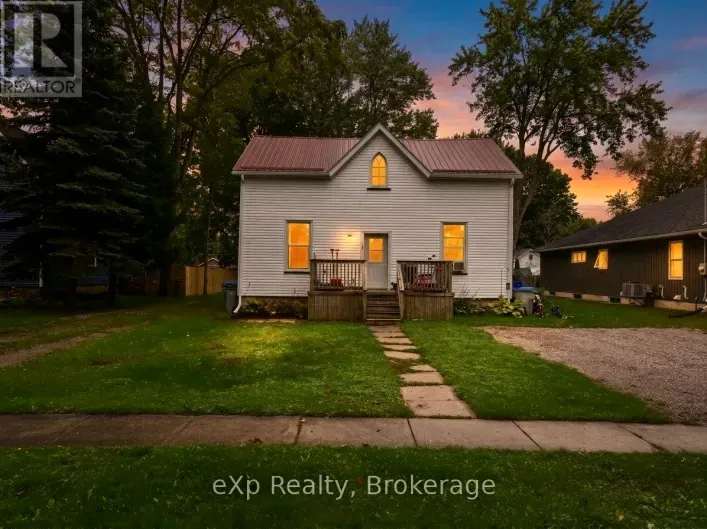 67 RAILWAY STREET, Huron East
