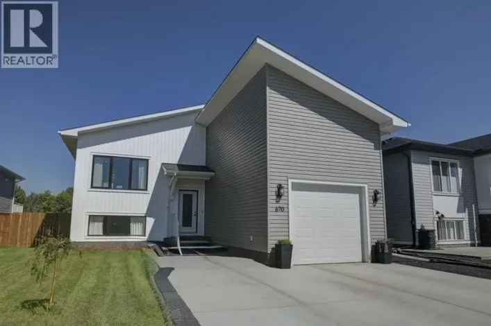 670 Anderson Close NW, Diamond Valley