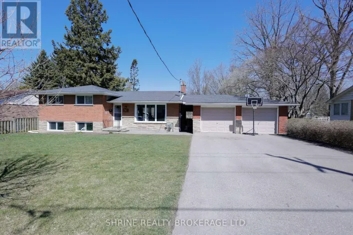 670 VICTORIA STREET, London East