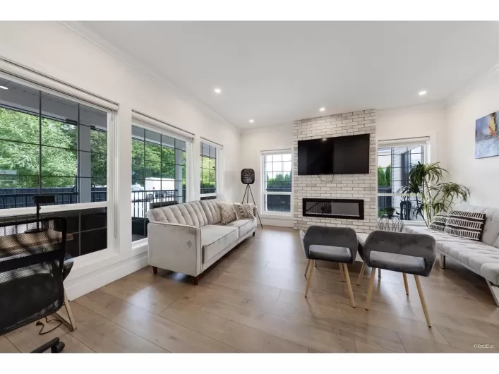 6709 216 STREET, Langley