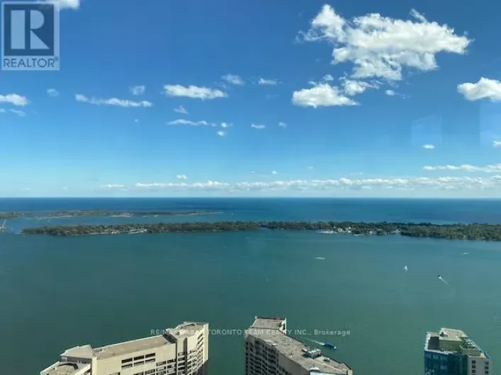 6710 - 100 HARBOUR STREET, Toronto