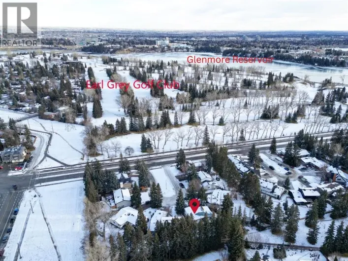 6729 Leeson Court SW, Calgary