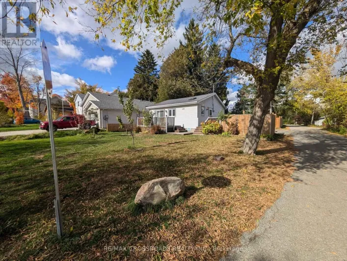 674 CHESTNUT STREET, Innisfil