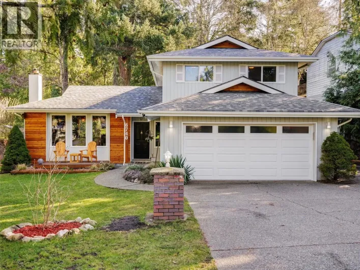 6740 Amwell Dr, Central Saanich