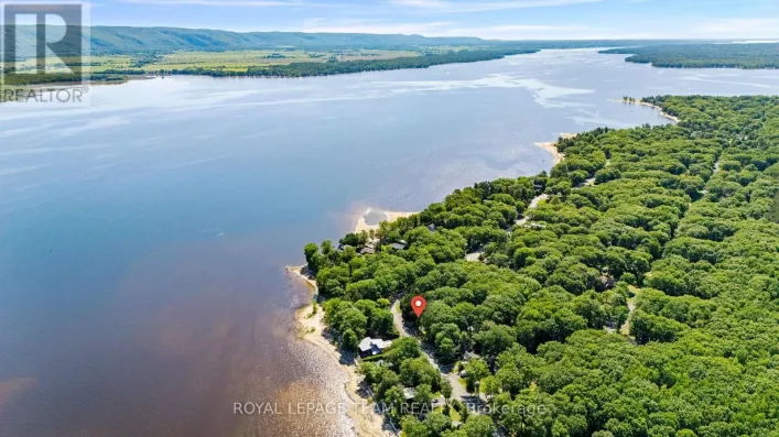 675 BAYVIEW DRIVE, Ottawa