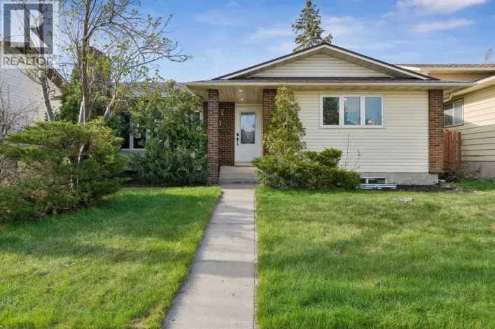 6751 34 Avenue NE, Calgary