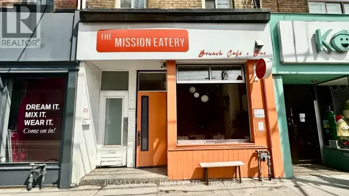 676 QUEEN STREET W, Toronto