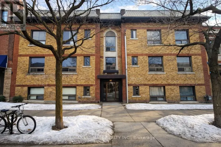 677 COLLEGE STREET, Toronto