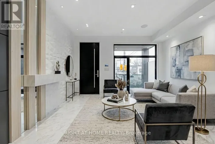 677 HURON STREET, Toronto