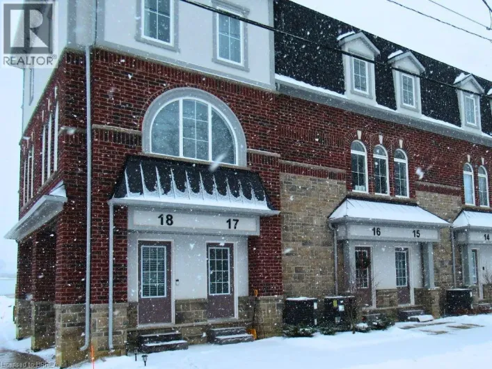 677 PARK Road N Unit# 18, Brantford