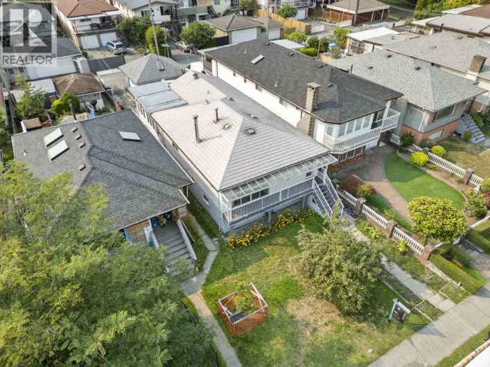 6777 KERR STREET, Vancouver