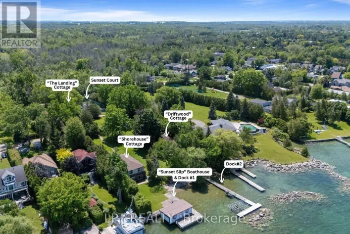 678 LAKE DRIVE E, Georgina
