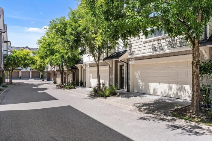 68 7848 209 STREET, Langley