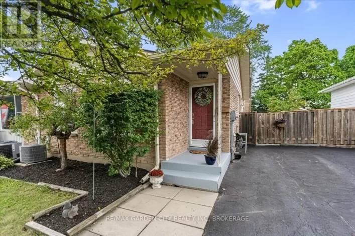 68 BARRINGTON DRIVE, Welland