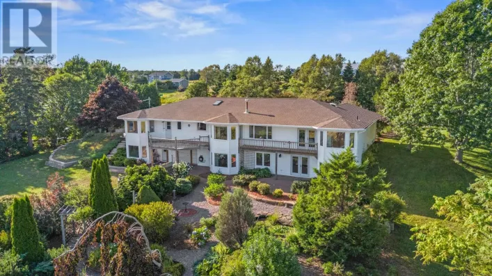 68 Clyde River Road, Clyde River