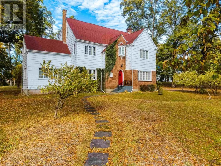 68 Cottage Street, Pictou