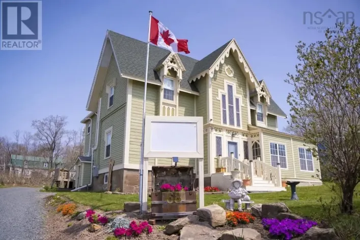 68 Front Street, Pictou