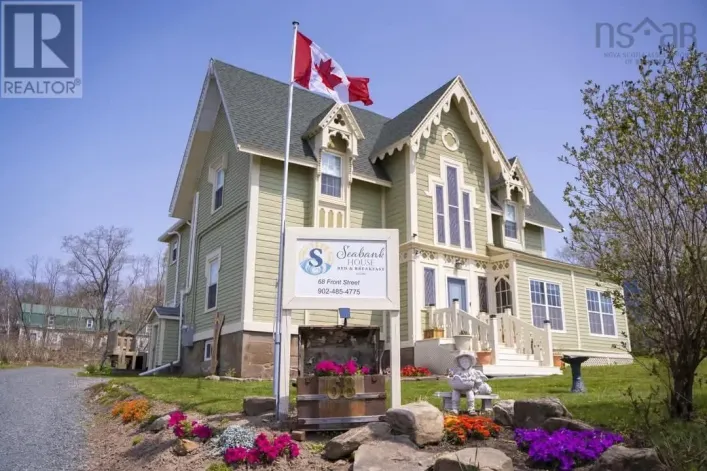 68 Front Street, PICTOU