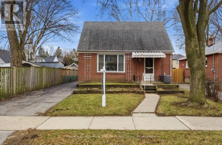 68 GAIR DRIVE, Toronto