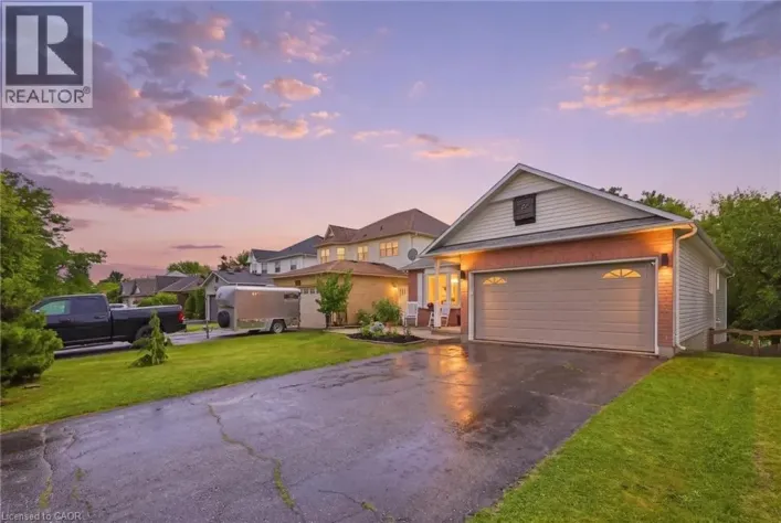 68 HILLTOP Drive, Ayr