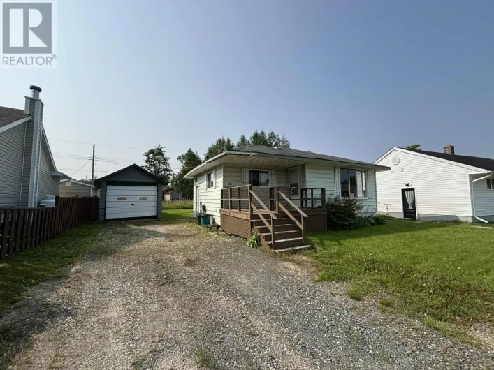 68 Neebig AVE, Manitouwadge