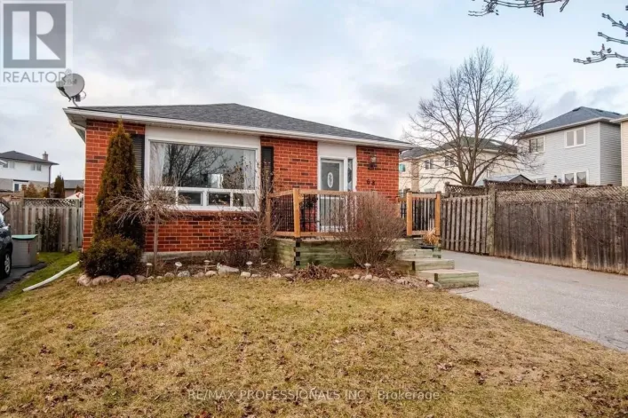 68 OVERBANK DRIVE, Oshawa