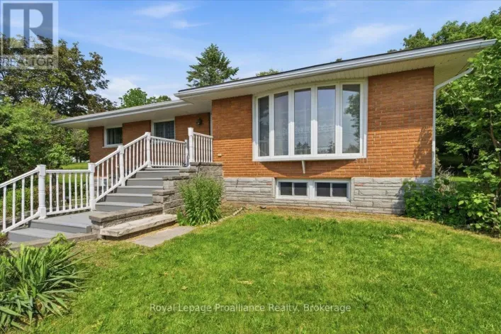 68 RIVERSIDE PARKWAY, Quinte West