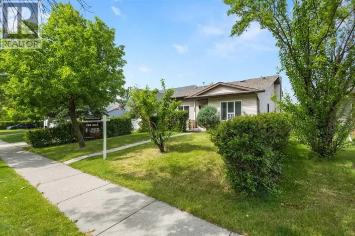 68 Scenic Acres Drive NW, Calgary