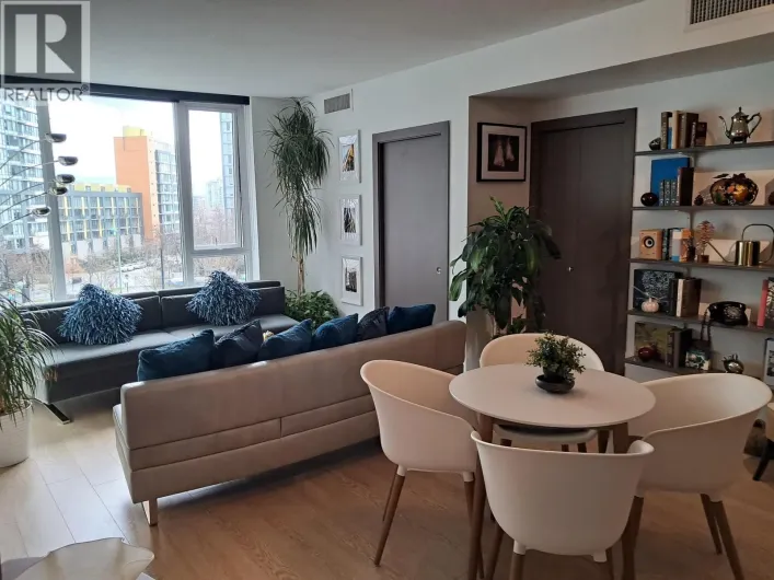 68 SMITHE STREET, Vancouver